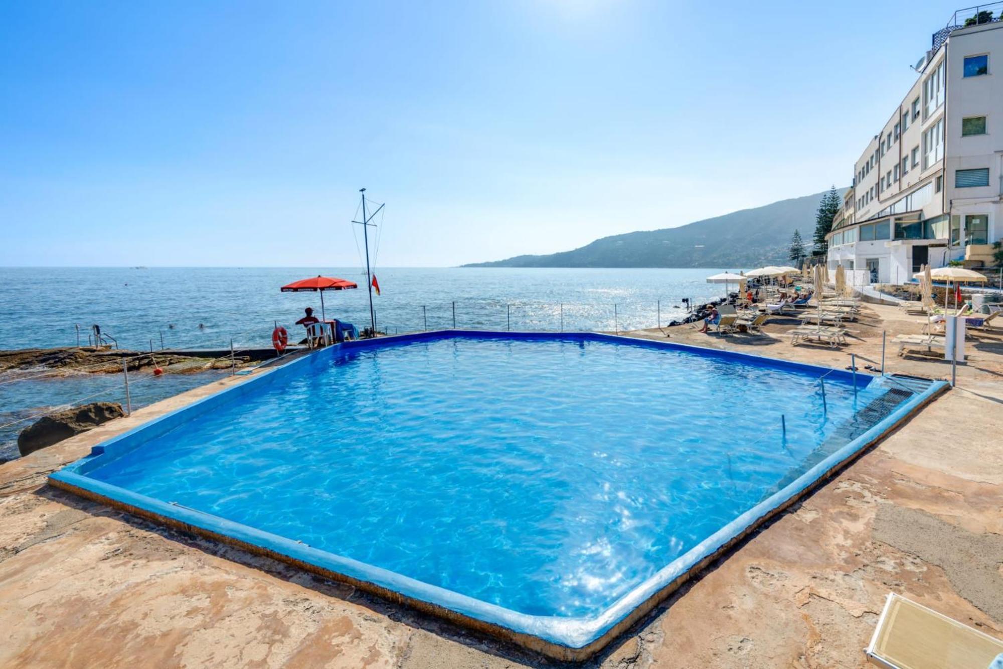 Hotel La Perla Del Capo Оспедалетті Екстер'єр фото